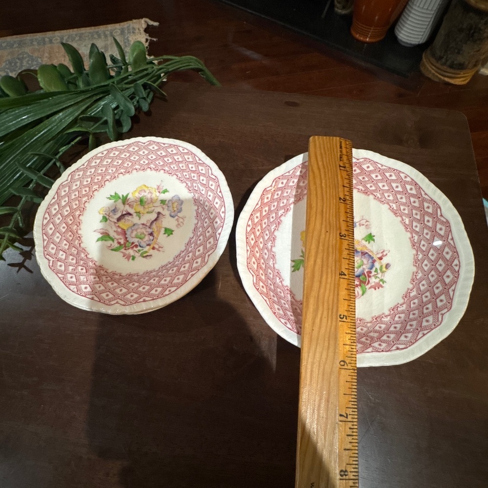 Antique 1920ās Somerset Burgundy Rose 3 Dessert Plates/4 Saucers Shelton - Picture 6 of 8